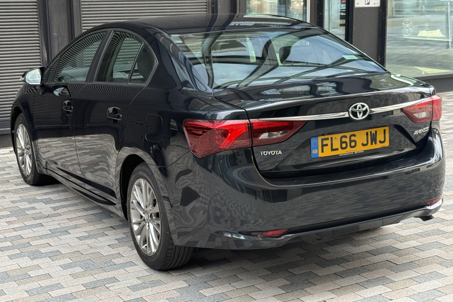 Toyota Avensis Verso 