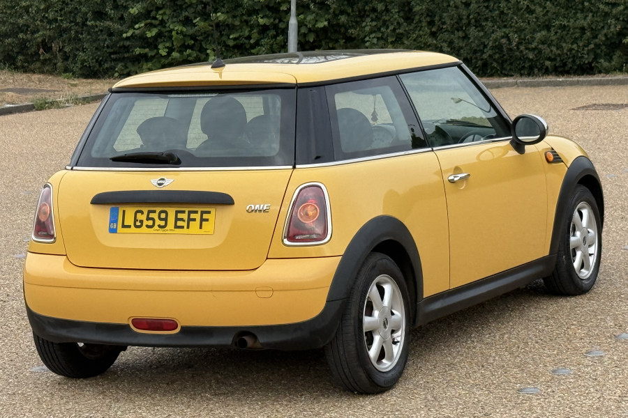 MINI Hatch 