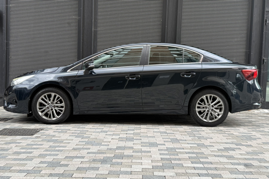 Toyota Avensis Verso 