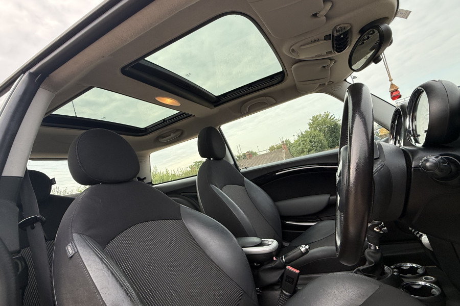 MINI Hatch 
