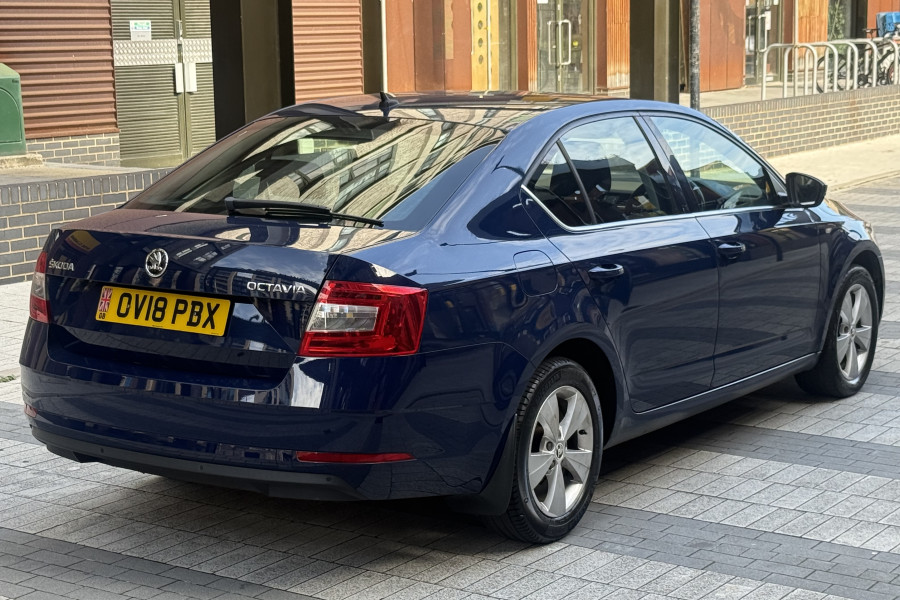 SKODA Octavia 